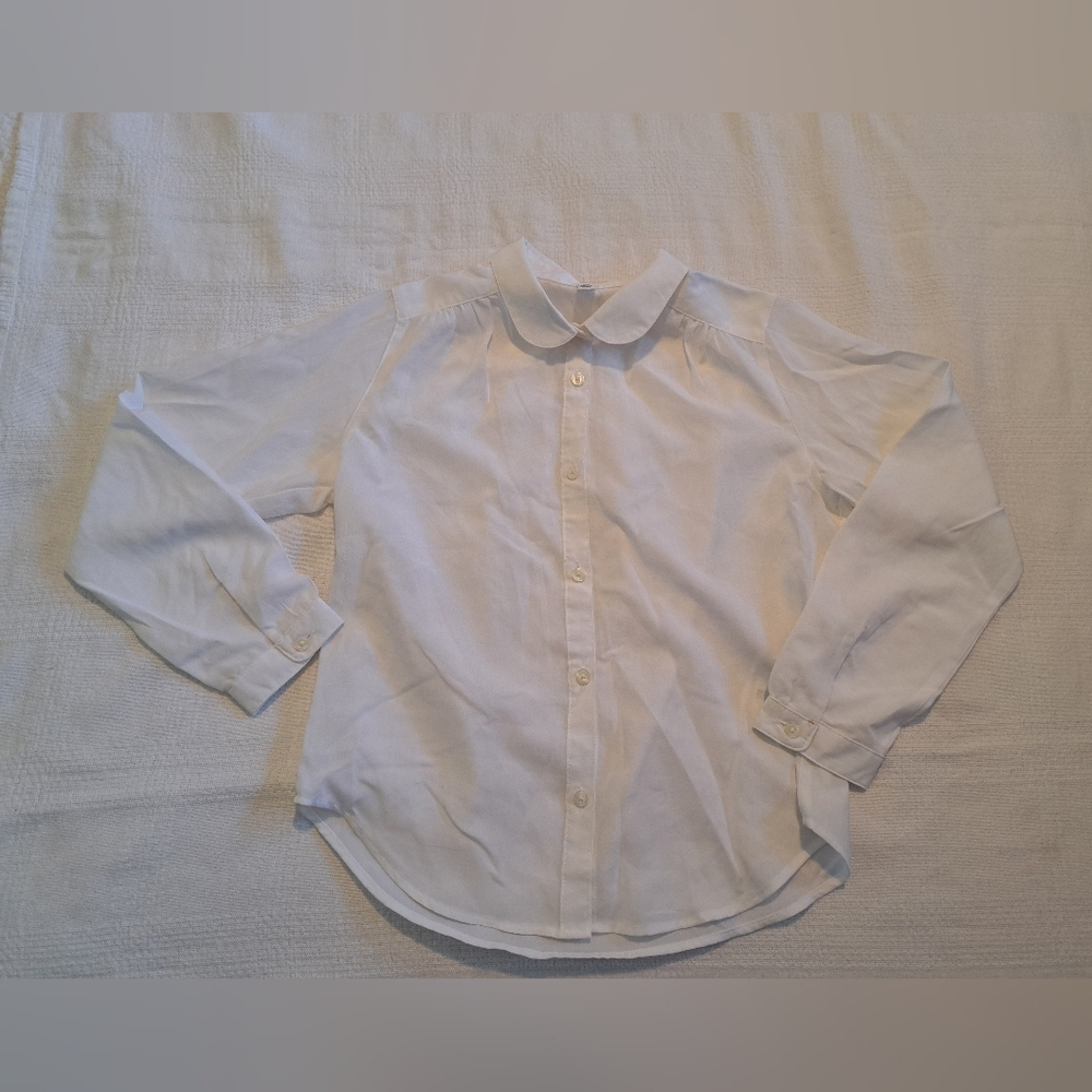 Uni Qlo girls size 7/8 white Peter Pan collar long sleeve blouse, EUC